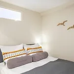 شقة 